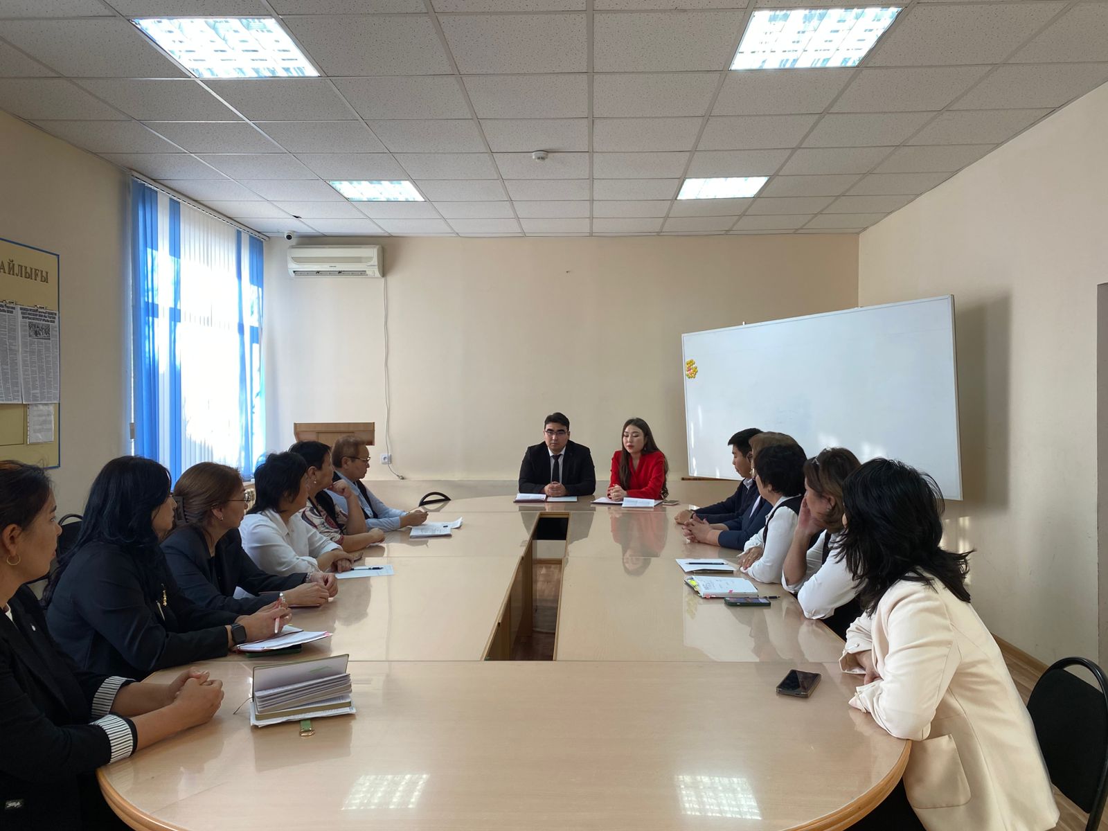 Сыбайлас жемқорлыққа қарсы іс-қимыл және мемлекеттік қызметтер көрсету бойынша семинар өткізу