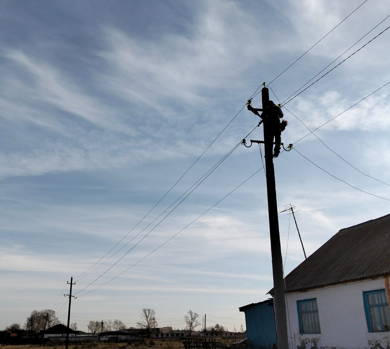 Замена уличного освещения и установка дополнительных фонарей сельского округа им.Канай би