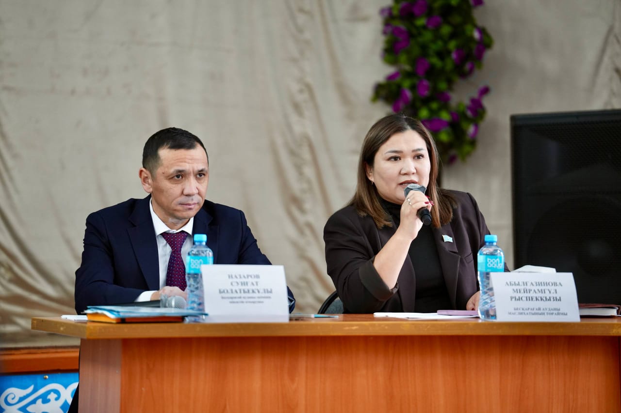 Ауылдық округтердегі өзекті мәселелер мен жүзеге асырылған жобалар талқыланды