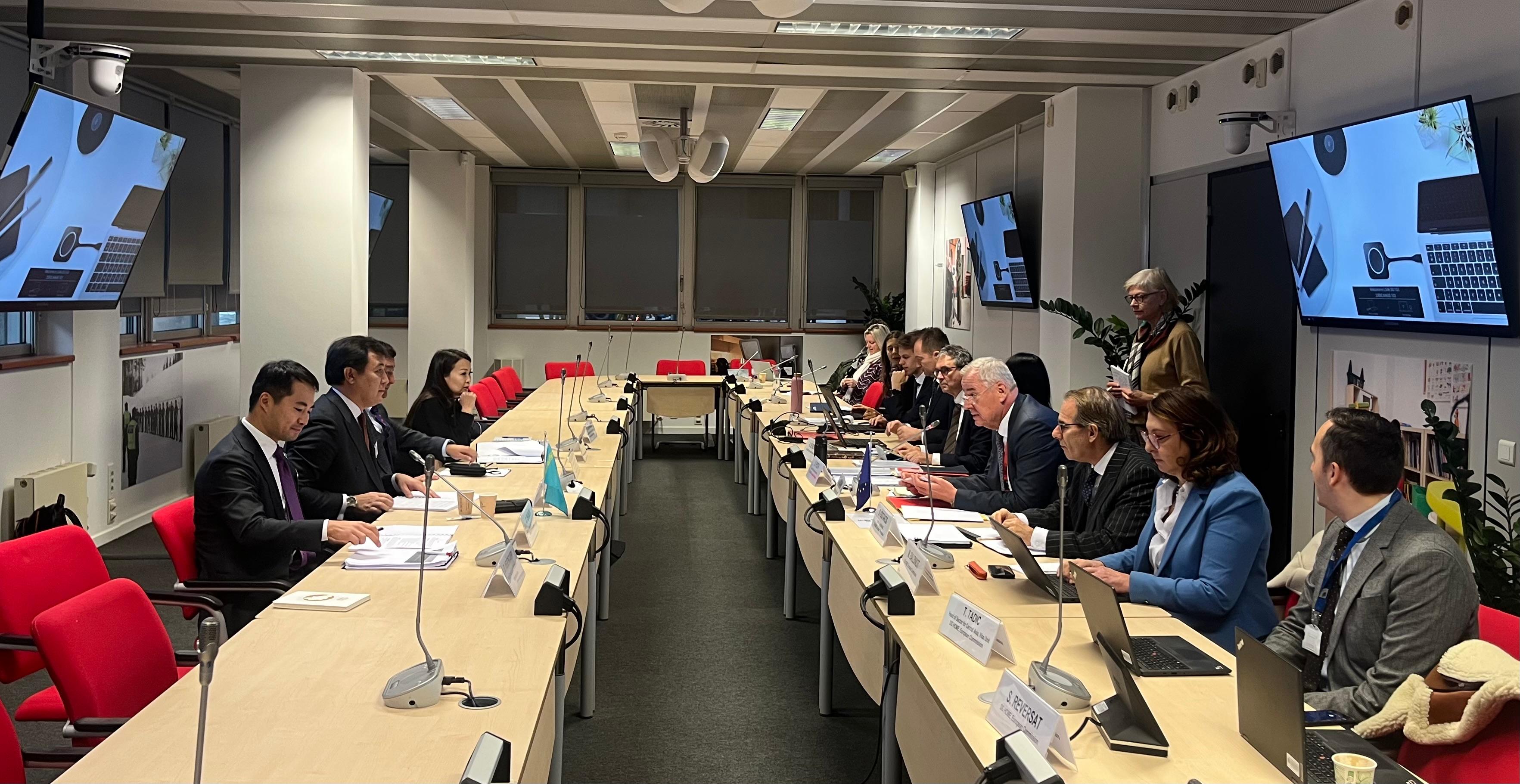 Қазақстан мен Еуропалық одақ визалық режимді жеңілдету туралы келісім бойынша ресми келіссөздерді бастады