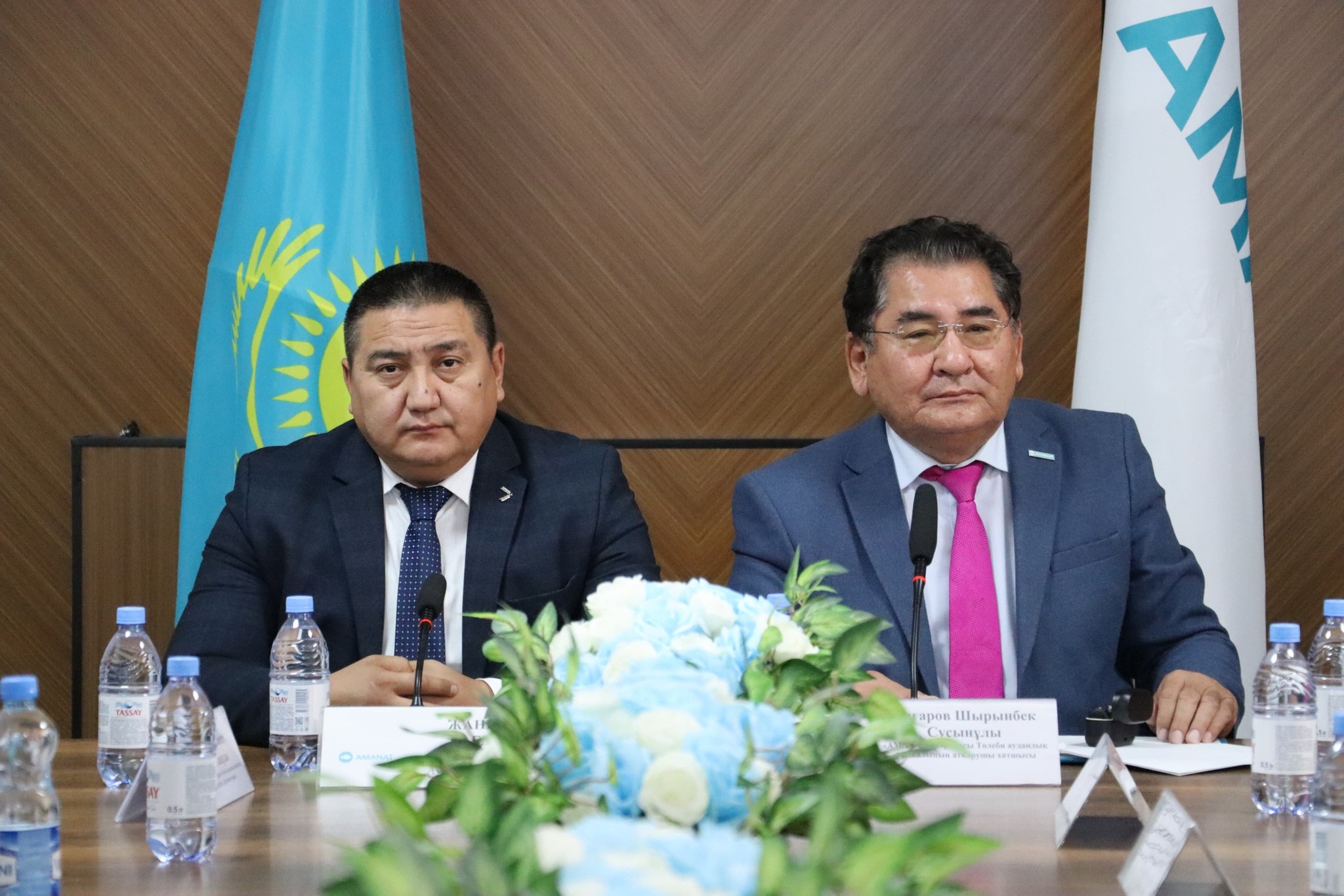 ТӨЛЕБИ АУДАНЫНДА "AMANAT" ПАРТИЯСЫ ӘЙЕЛДЕР ҚАНАТЫНЫҢ ЖИНАЛЫСЫ ӨТТІ