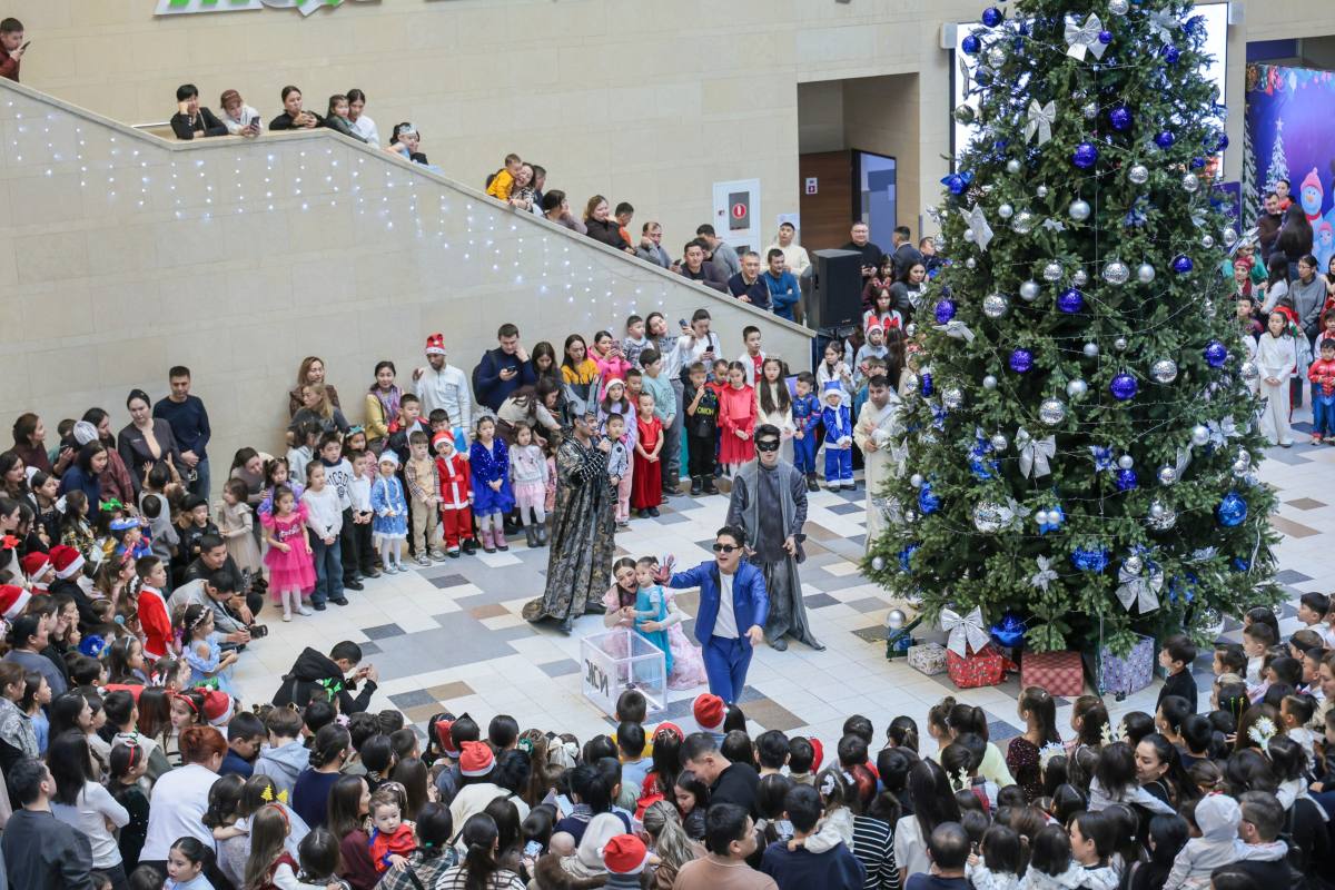Астанада ІІМ қызметкерлерінің балаларына арналған жаңа жылдық кеш өтті