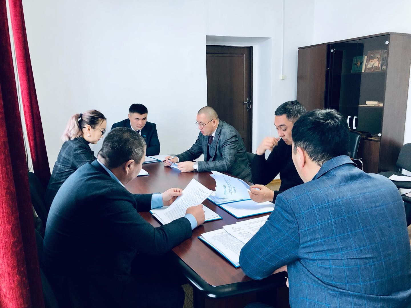 Состоялось заседание постоянной комиссии районного маслихата по бюджету, хозяйству, правопорядку и сельскому хозяйству