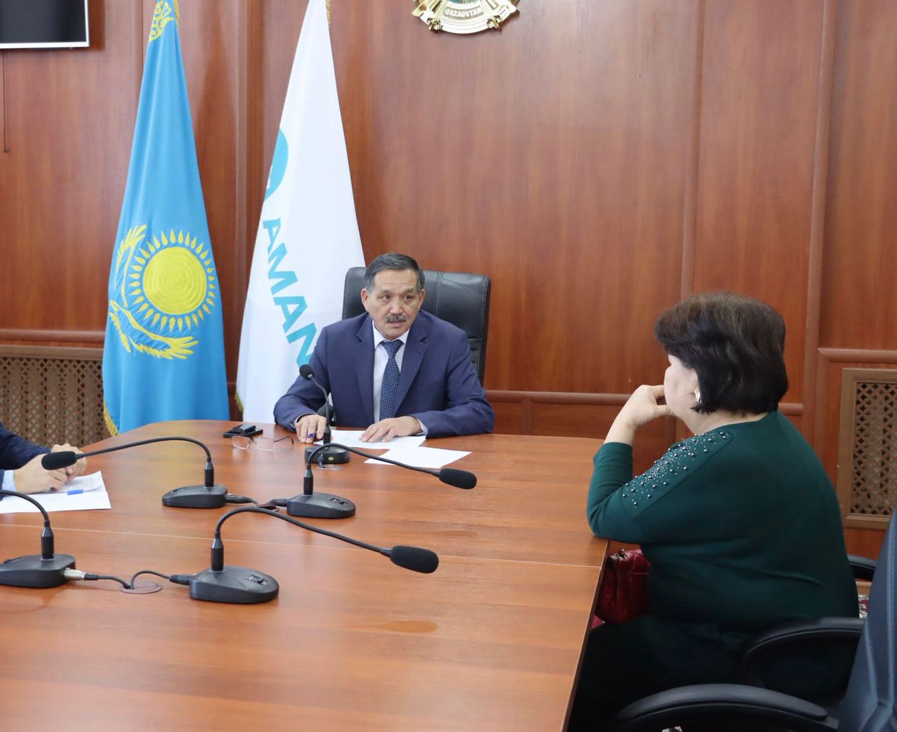 Аудан әкімі тұрғындарға жеке қабылдау өткізді