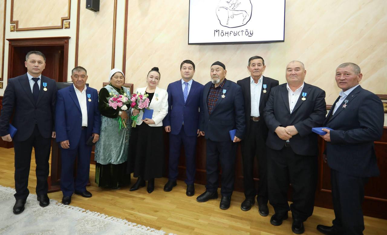 Маңғыстауда бірқатар сала мамандарына мемлекеттік наградалар табысталды