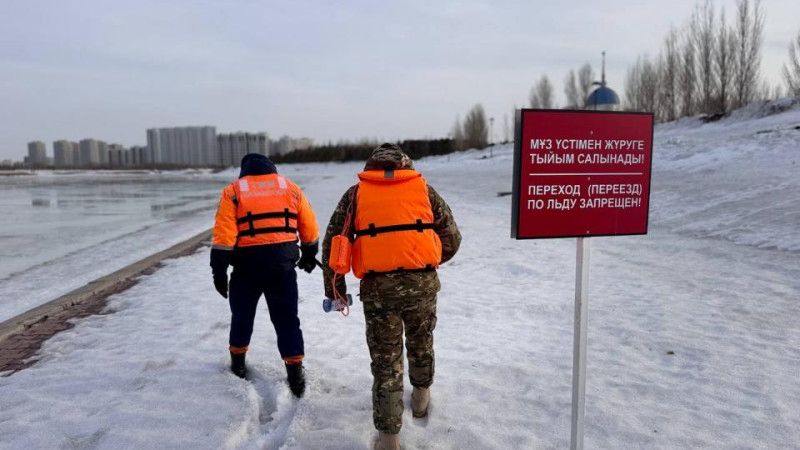 Из-за потепления временно приостановлена работа катка и ледяных горок на набережной  Есиля в Астане