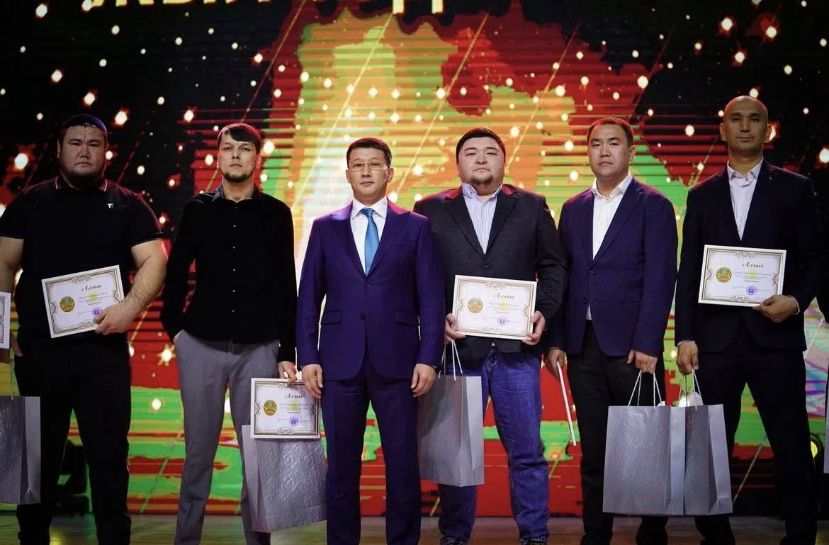 Жаңаөзен қаласында мәдениет және спорт саласының үздіктері марапатталды