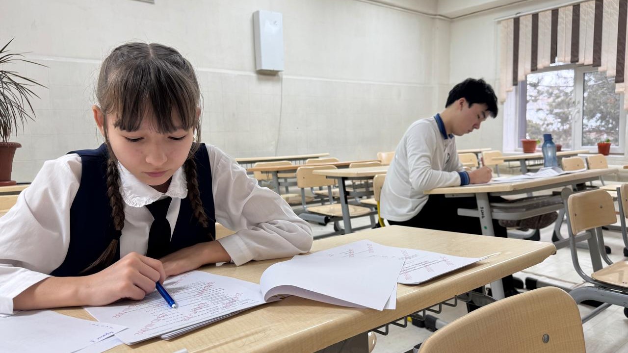 Ақмолалық оқушы лингвистика бойынша республикалық олимпиада жүлдегерлерінің үштігіне енді