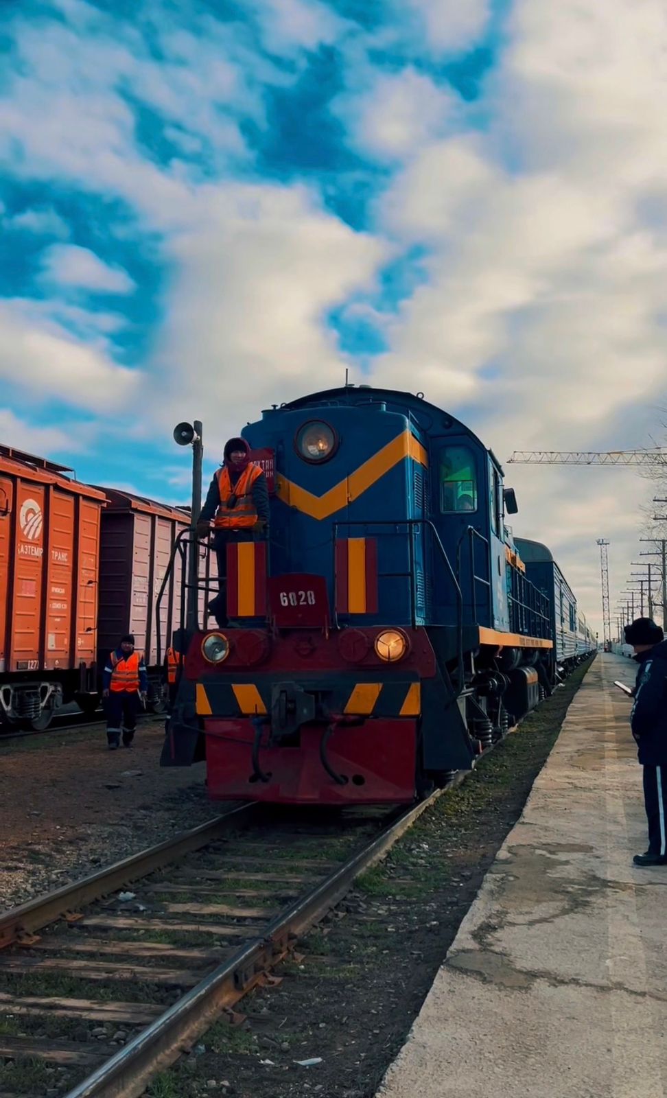 Обновлены вагоны пассажирского поезда Актобе – Мангистау