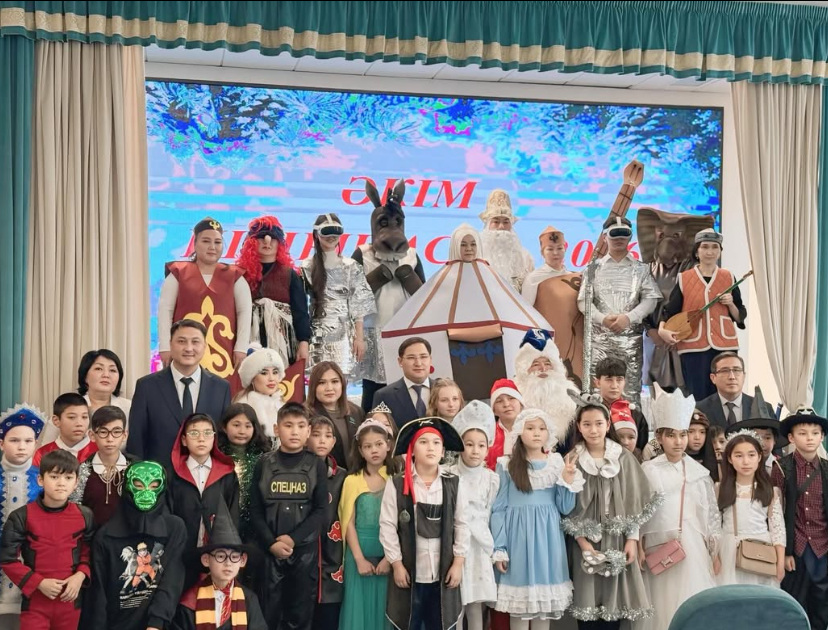 🎄 Бесқарағай ауданында аудан әкімінің жаңа жылдық шыршасы өтті 🎄