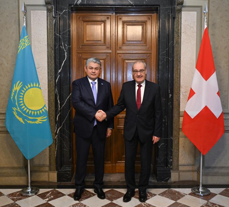 Глава МИД Казахстана провёл переговоры с вице-президентом Швейцарии
