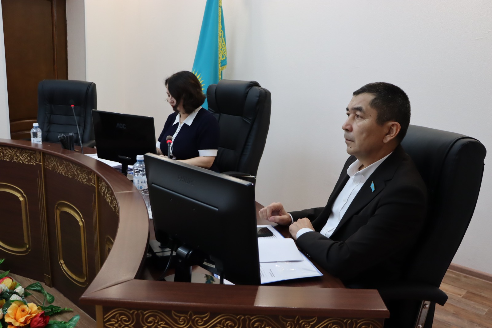 Аудандық мәслихаттың тұрақты комиссиясының отырысы