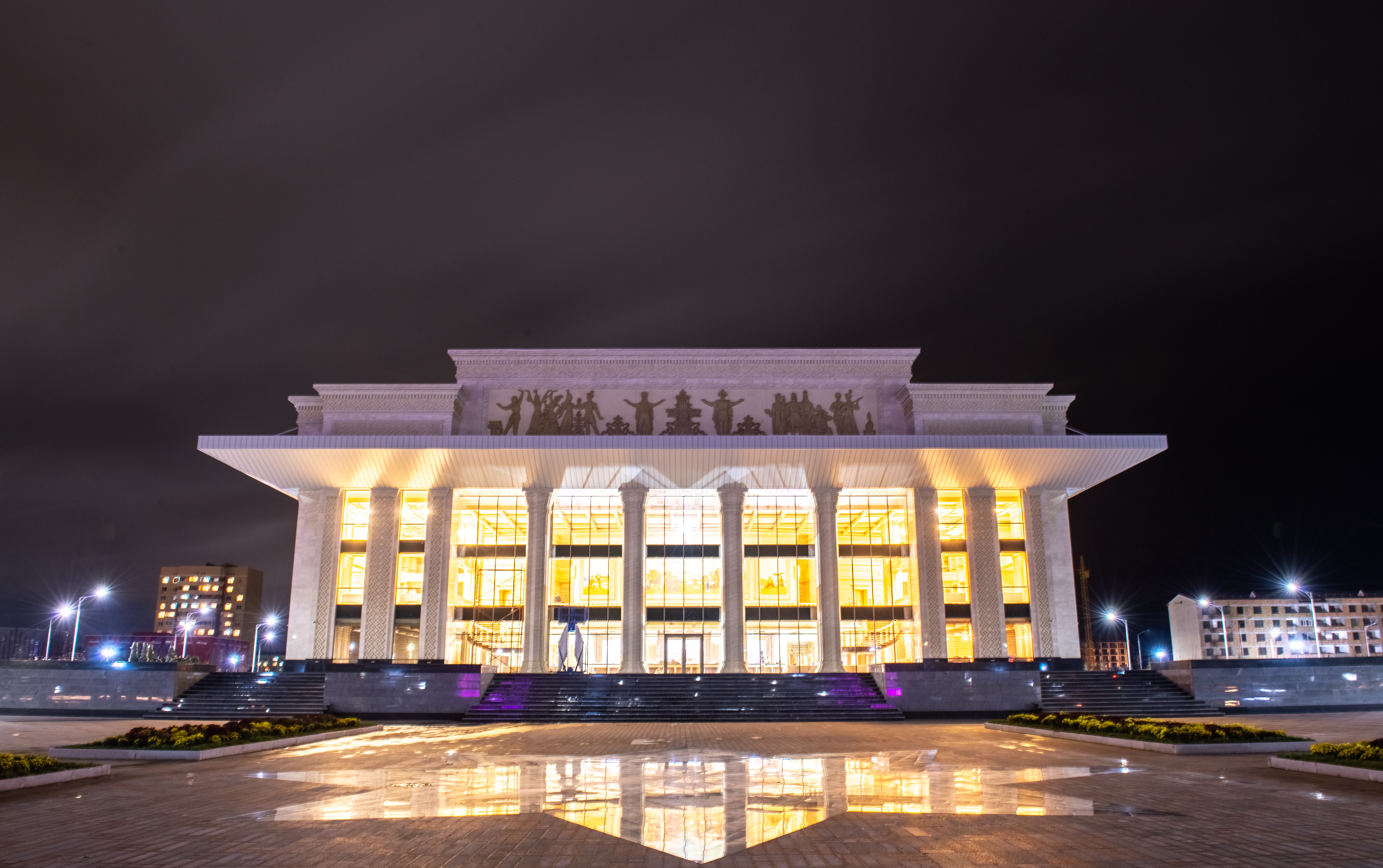 Жетісу облысындағы Бикен Римова атындағы драма театрына академиялық мәртебе берілді