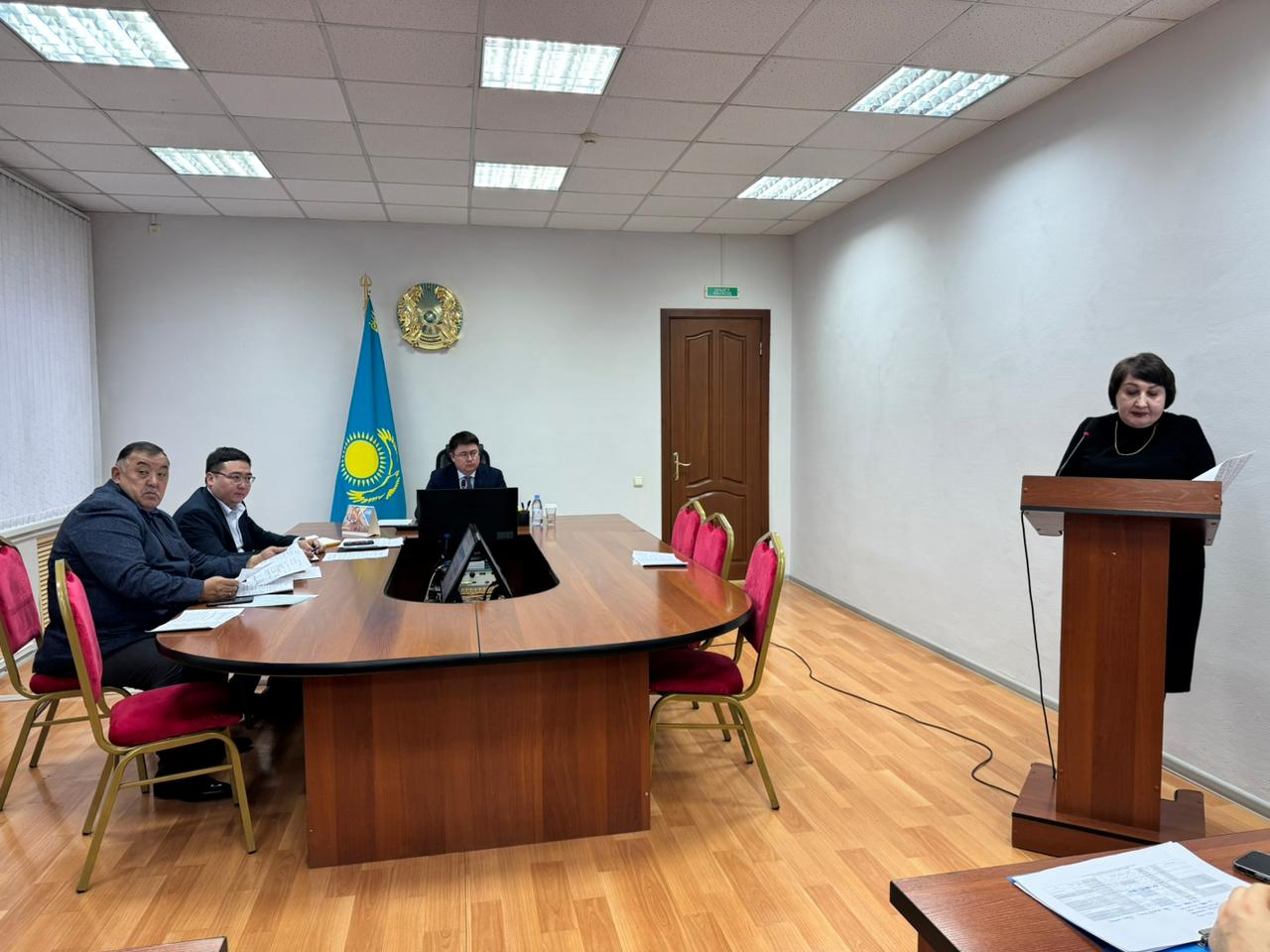 📢 2025 жылғы 2 желтоқсанда аудан әкімі Қайрат Омаровтың төрағалығымен кезекті аппараттық жиын өтті