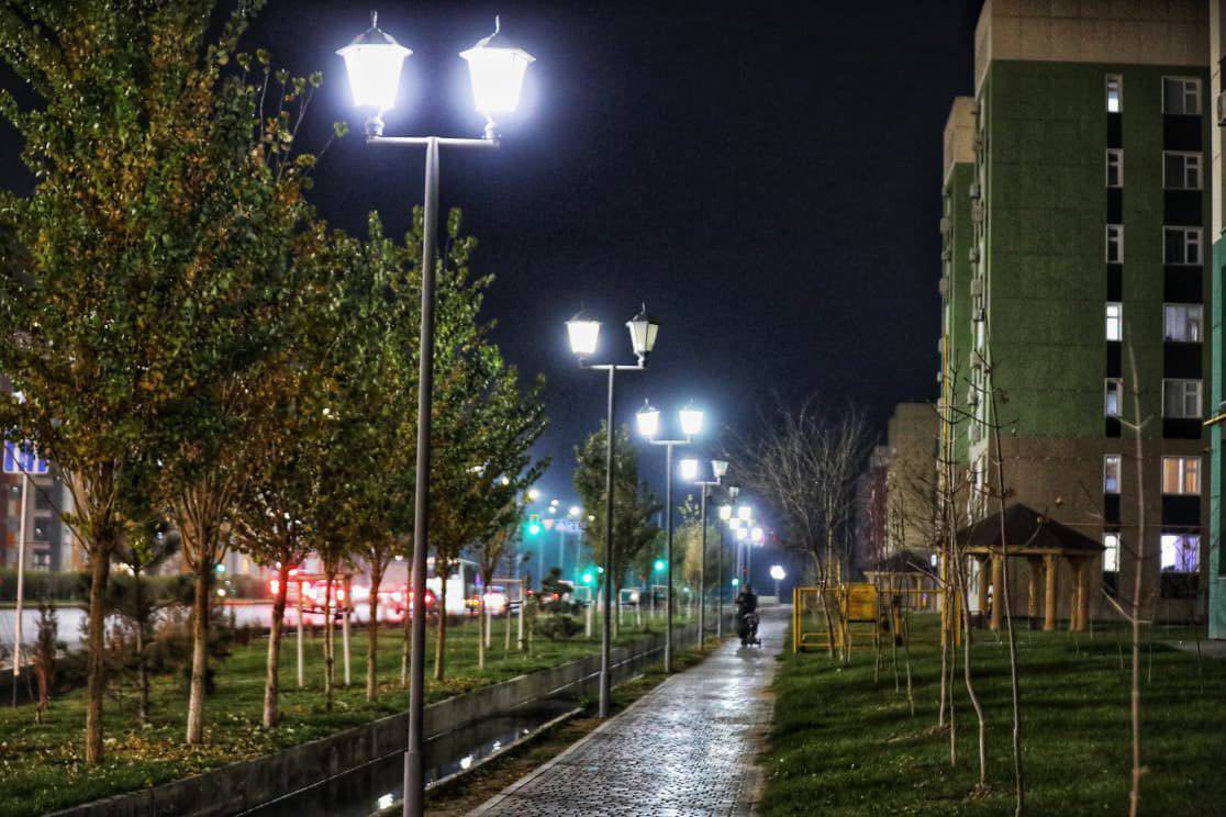 ҚАЛА КӨШЕЛЕРІН ЖАРЫҚТАНДЫРУ ЖҰМЫСТАРЫ ЖҮЙЕЛІ ТҮРДЕ ЖҮРГІЗІЛУДЕ