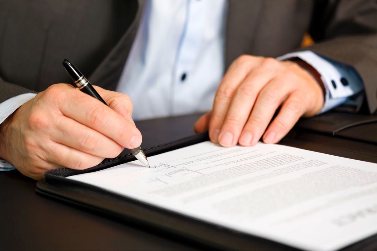 О внесении изменений и дополнений в некоторые законодательные акты по вопросам интеллектуальной собственности.