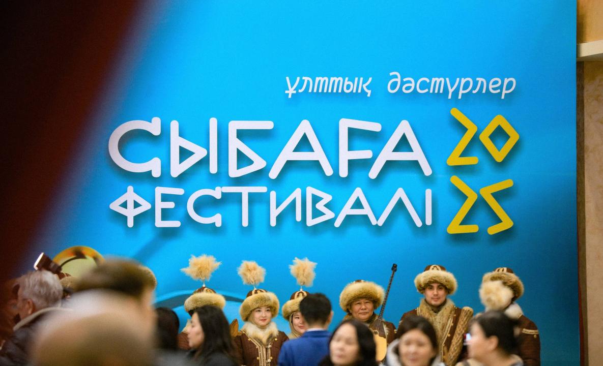 Отечественные и зарубежные дизайнеры представили свои коллекции на национальном фестивале моды в Актобе