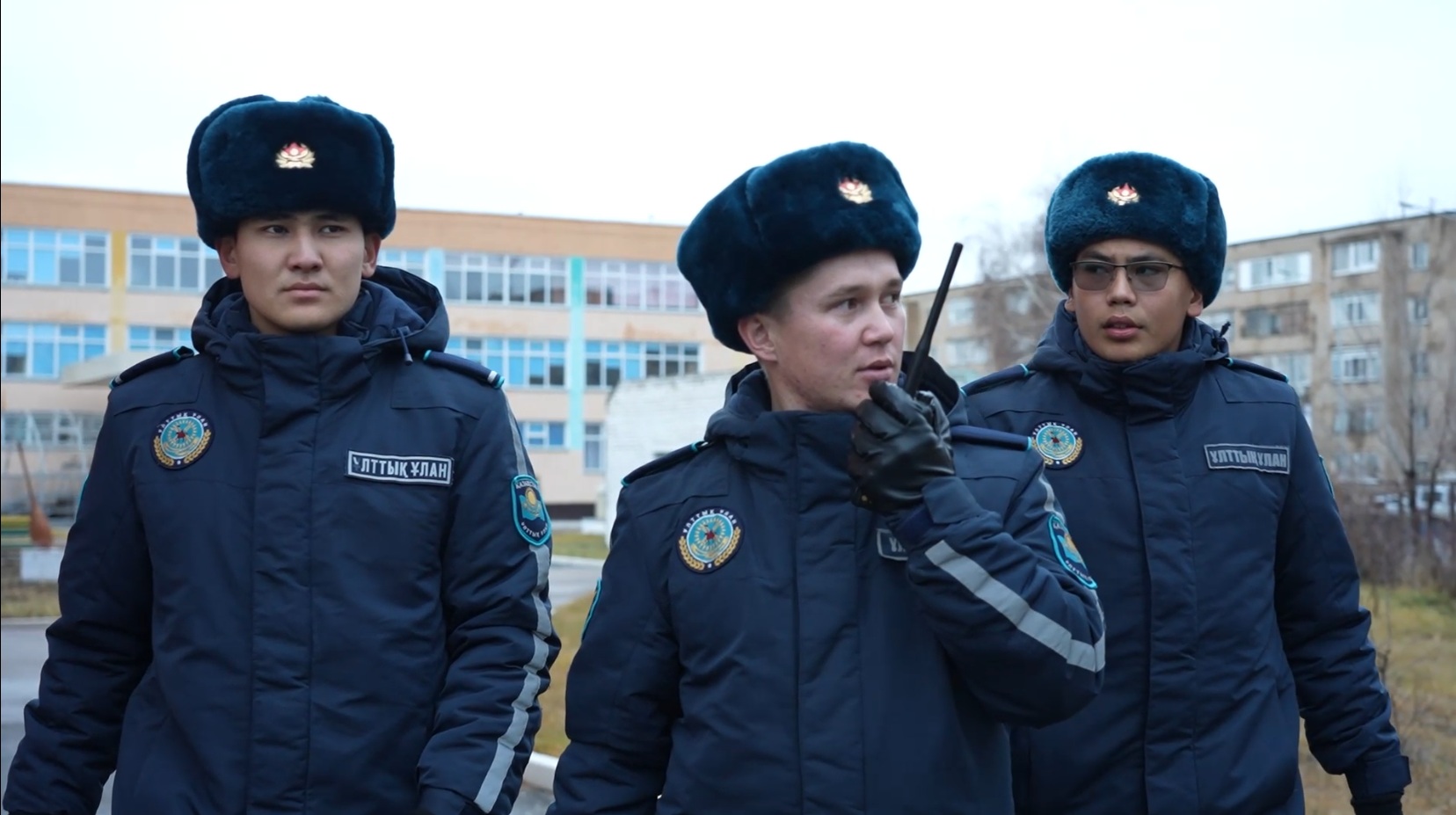 Дарынды сарбаз әскерге гитарасымен келді