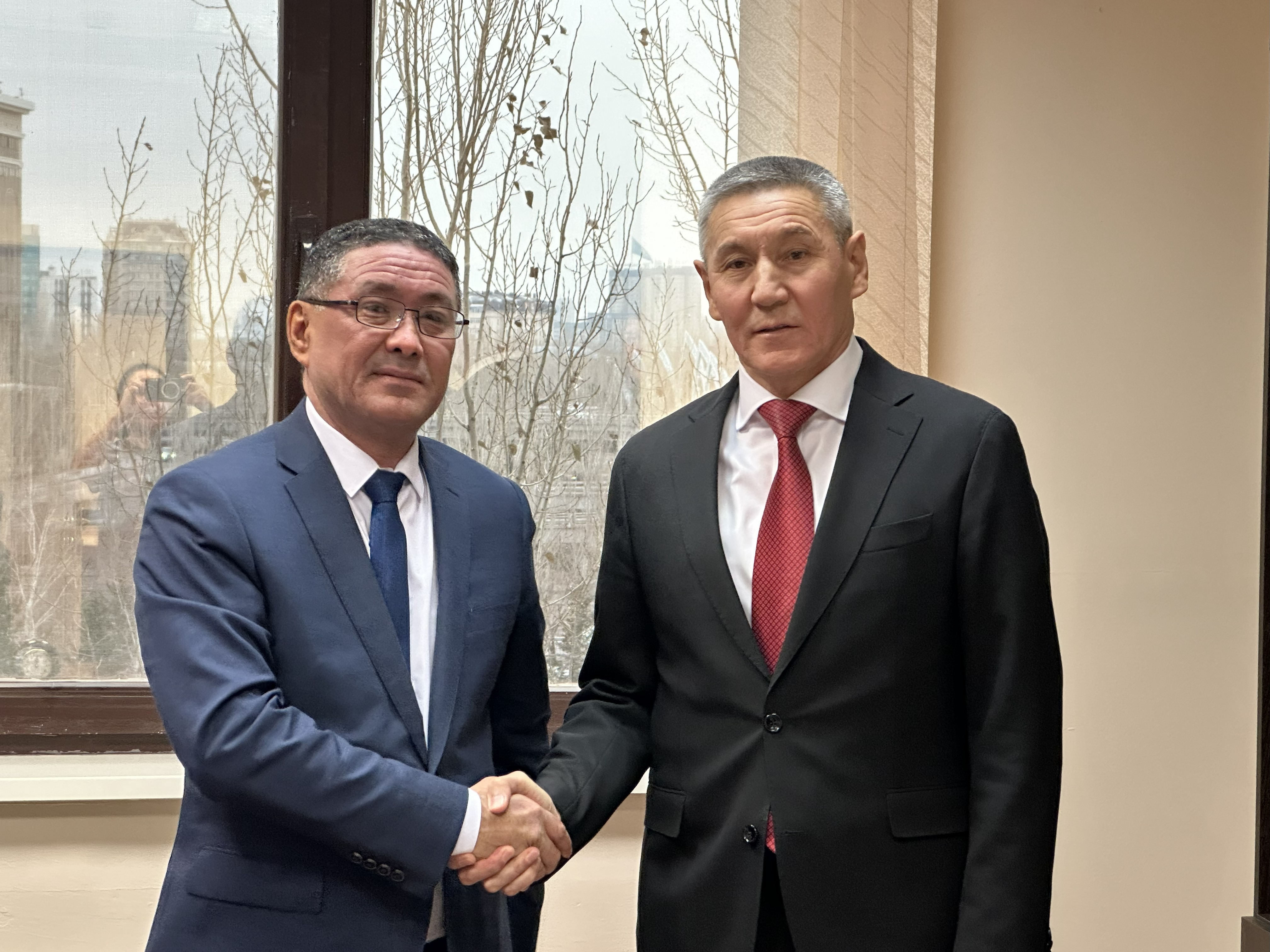 ҚР АШМ Вице-министрі Ветеринариялық бақылау және қадағалау комитетінің жаңа төраға орынбасарын ұжымға таныстырды