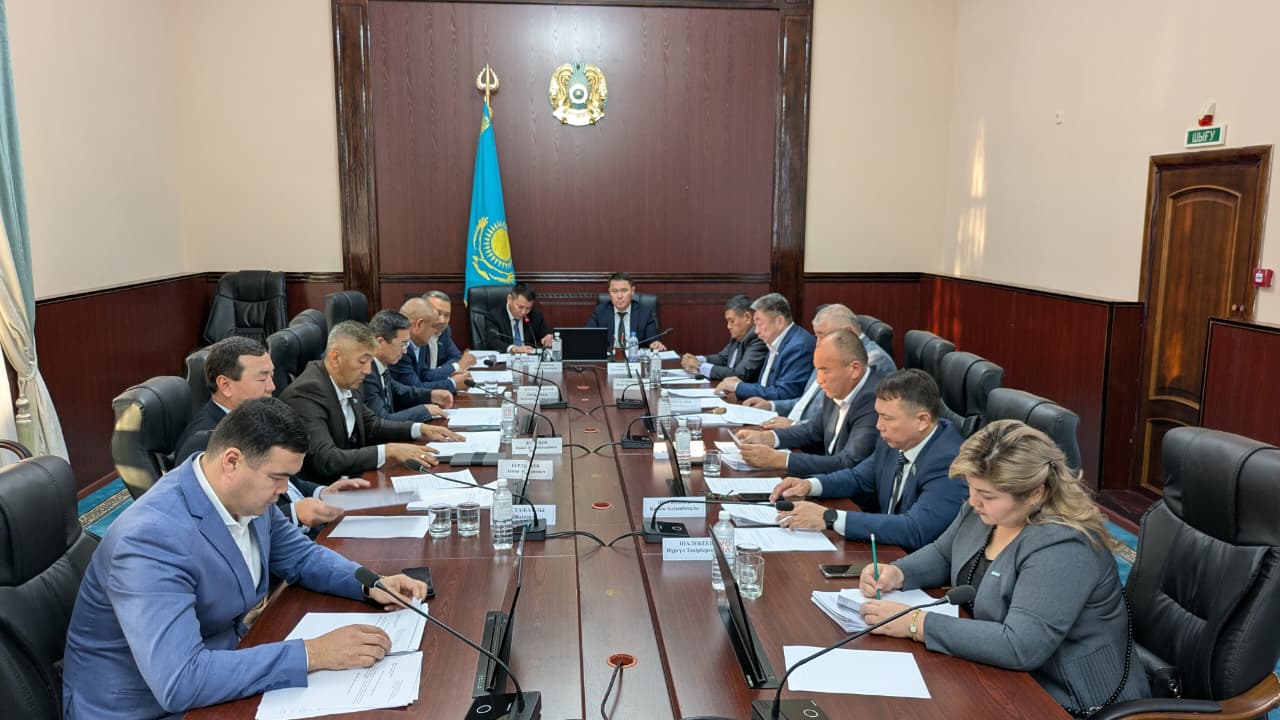 СОСТОЯЛАСЬ 37 ВНЕОЧЕРЕДНАЯ СЕССИЯ РАЙОННОГО МАСЛИХАТА