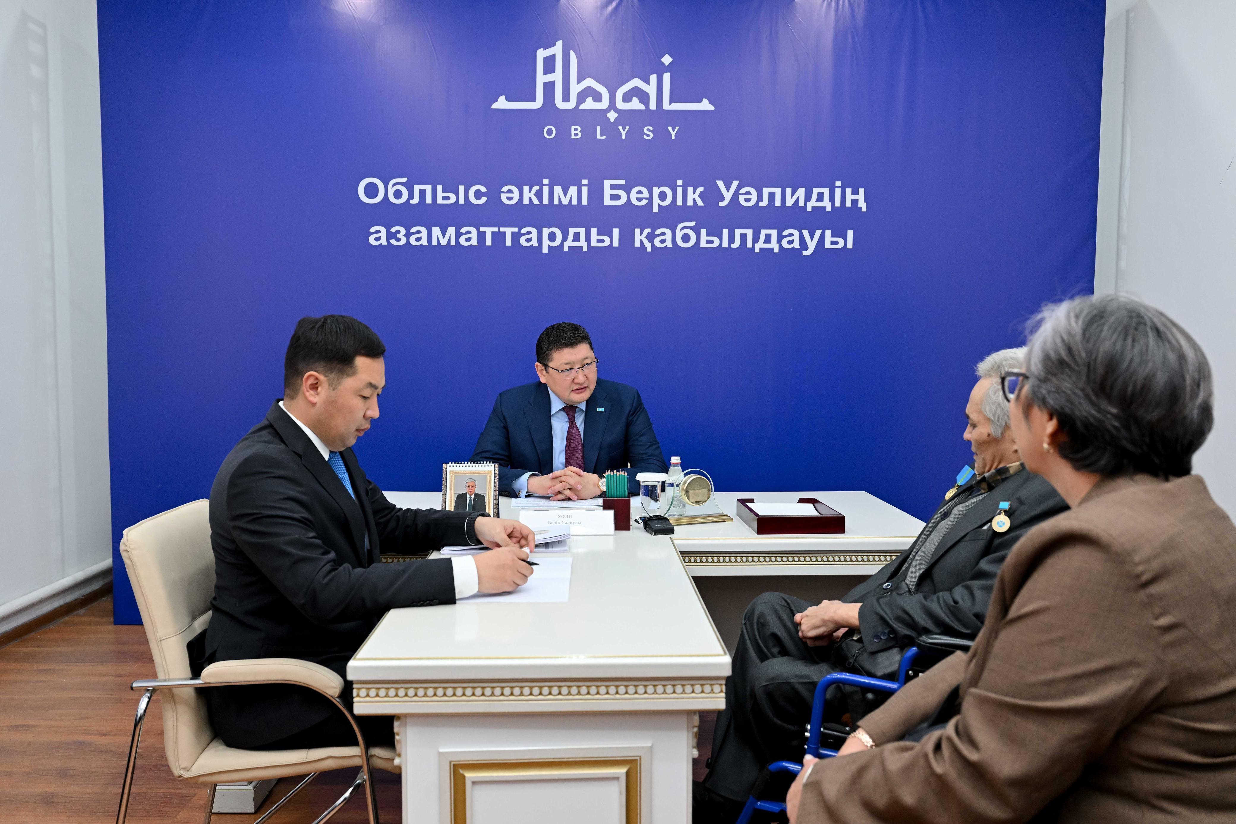 Облыс әкімі Аягөз ауданының тұрғындарын жеке мәселелері бойынша қабылдады