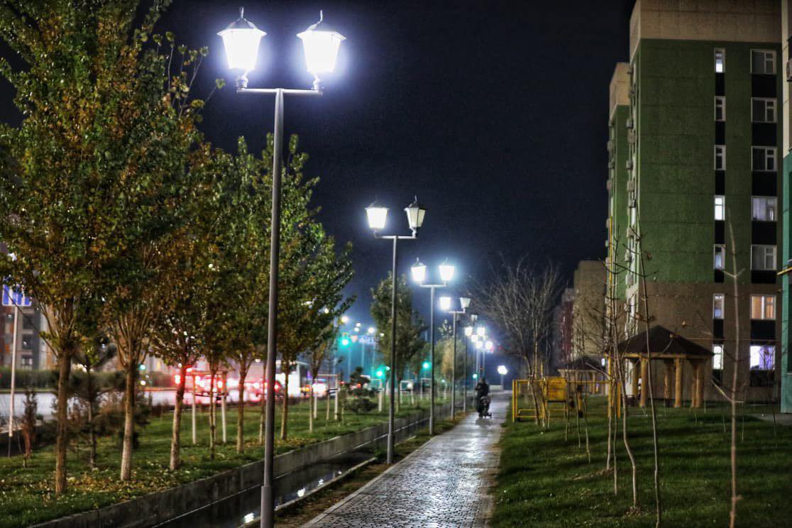 ТҮРКІСТАНДА ҚАЛА КӨШЕЛЕРІН ЖАРЫҚТАНДЫРУ ЖҰМЫСТАРЫ ЖҮЙЕЛІ ТҮРДЕ ЖҮРГІЗІЛУДЕ