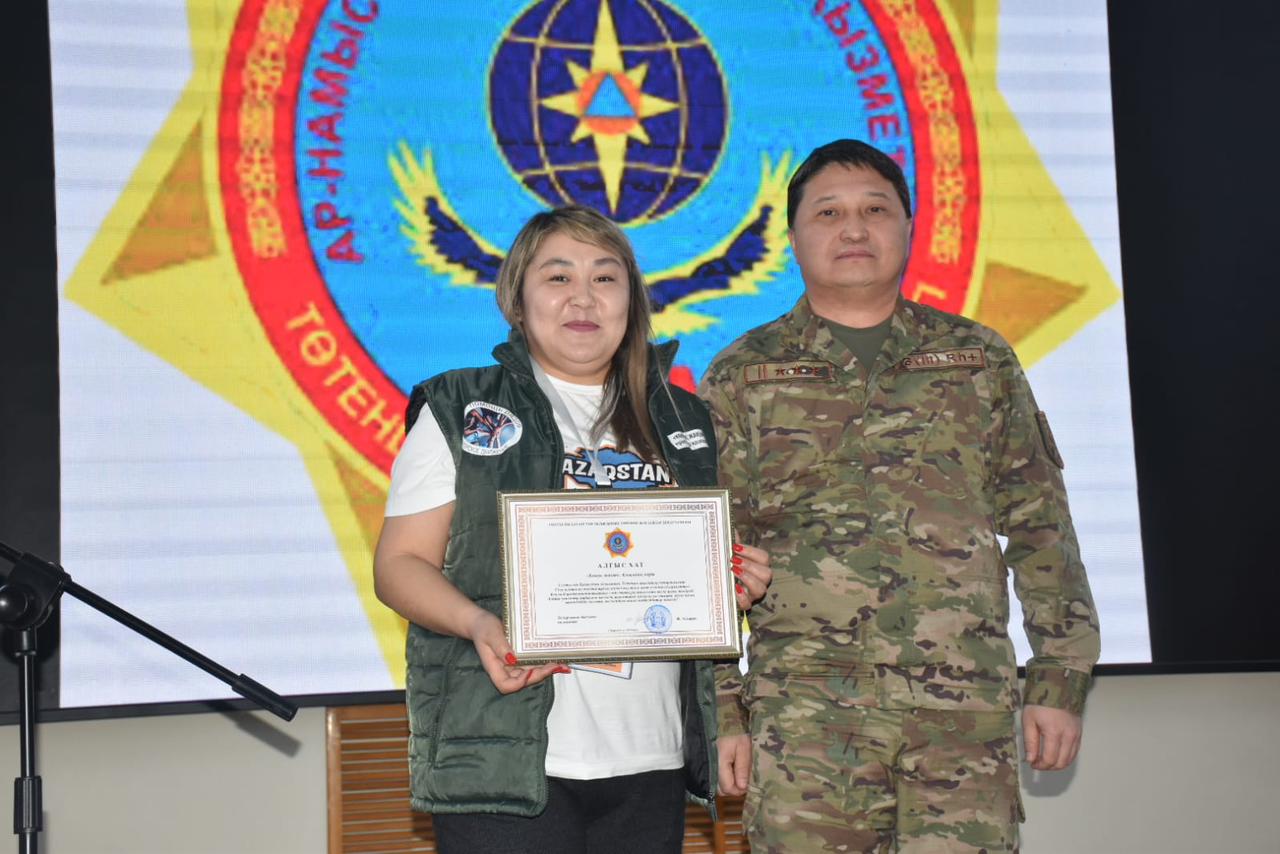 В преддверии Дня волонтёра в СКО поздравили героев добрых дел