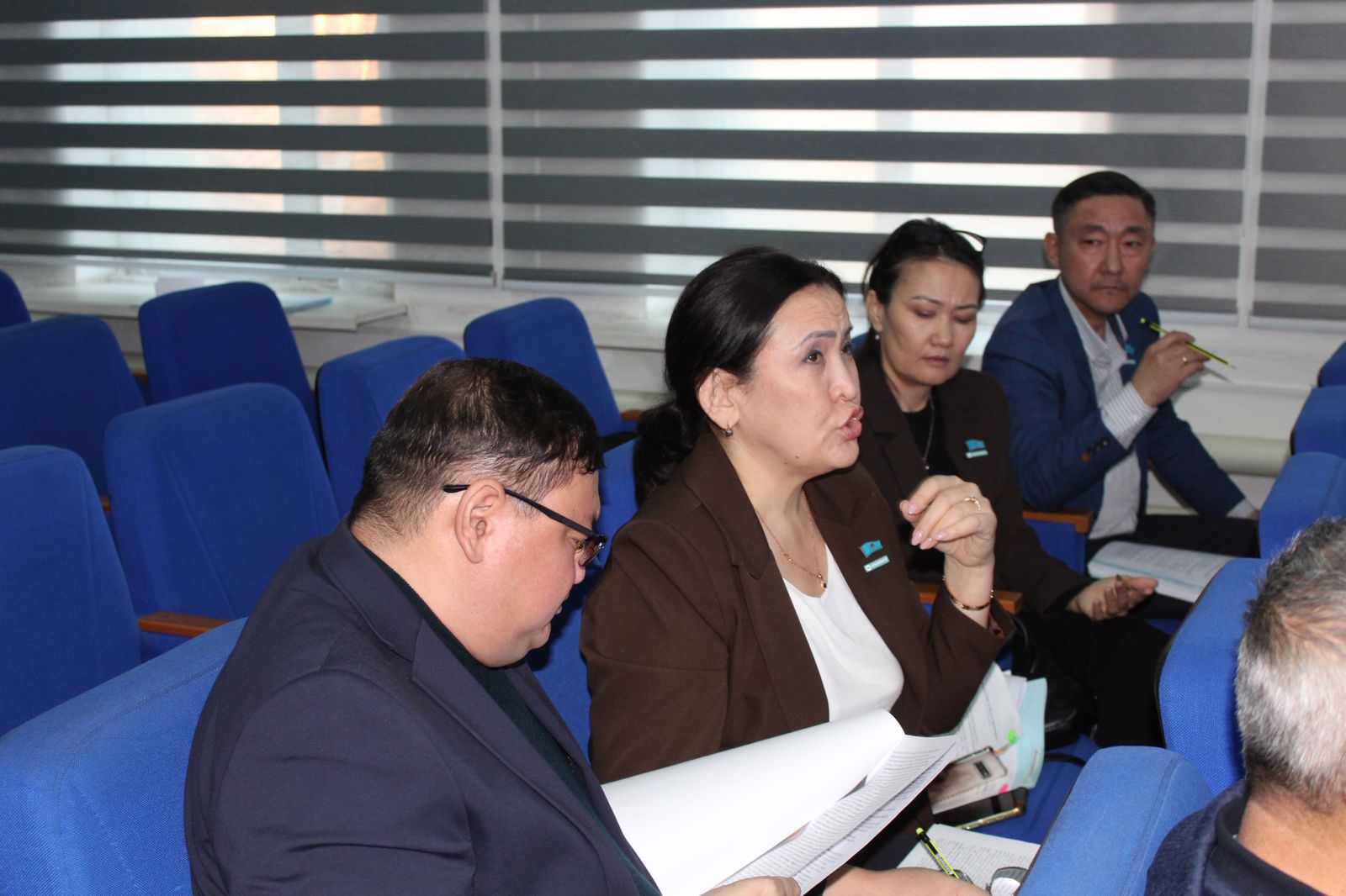 Депутаты городского маслихата провели предварительное рассмотрение бюджетных проектов государственных учреждений на 2026 год