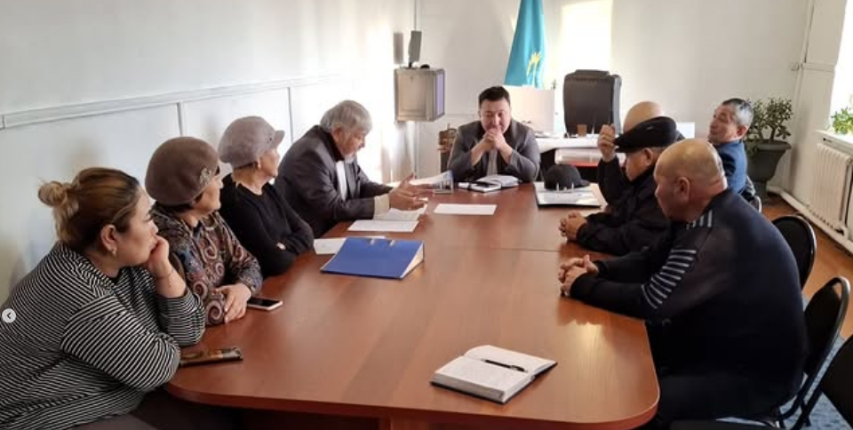 В аппарате акима Таглинского сельского округа было проведено заседание общественных комиссий.