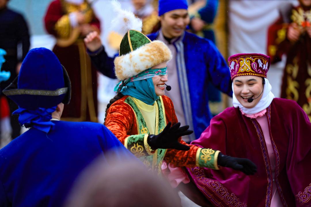 Отандық және шетелдік дизайнерлер Ақтөбеде ұлттық сән фестивалінде топтамаларын көрсетті