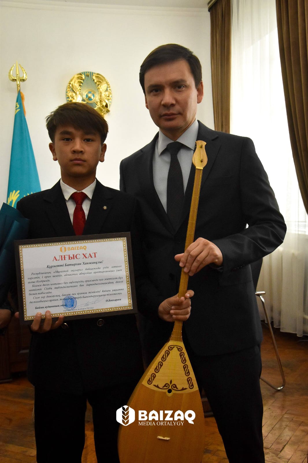 ҚҰРМЕТ: “Маралтай оқулары” байқауының жеңімпазын жеңісімен құттықтады