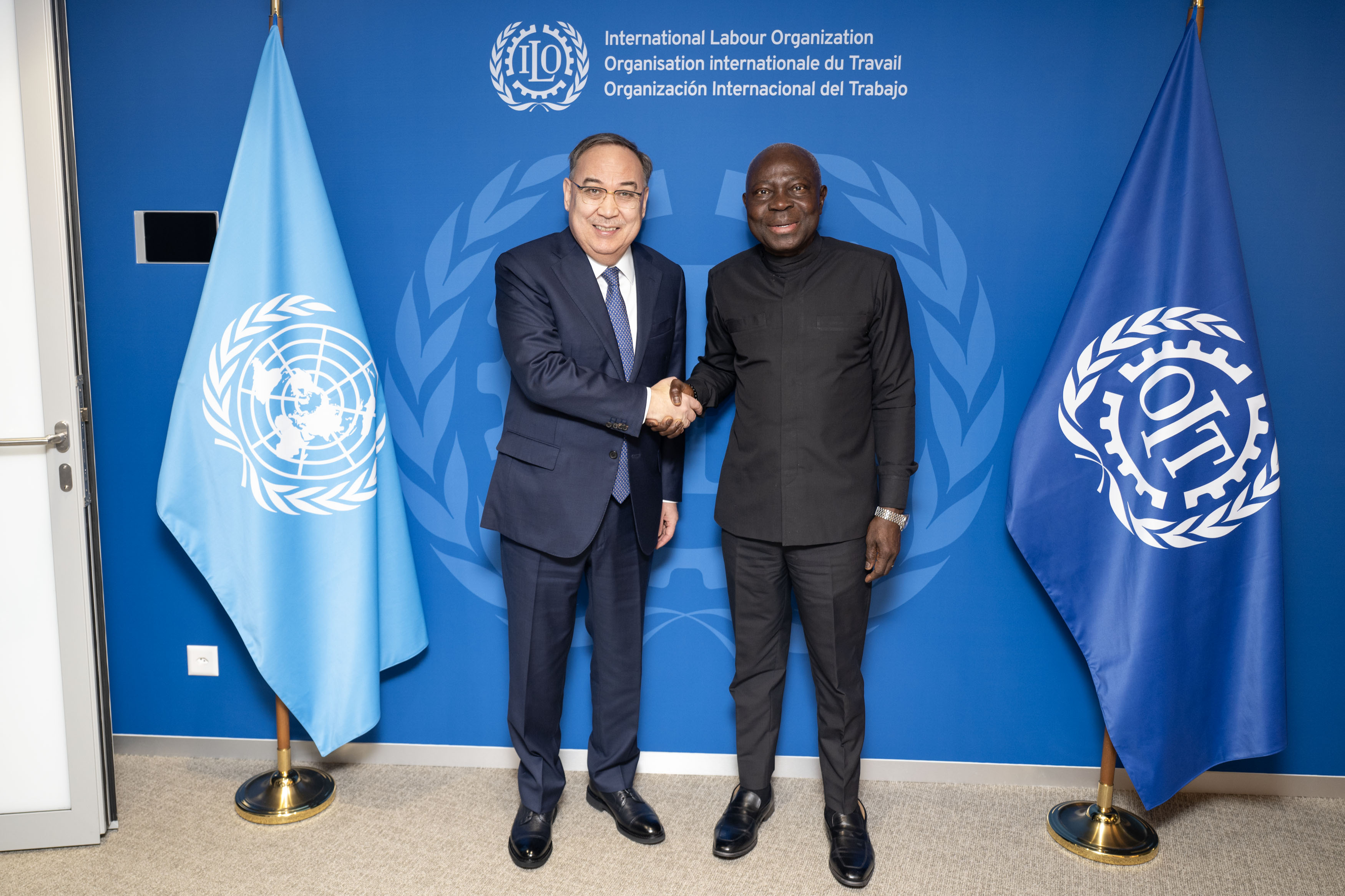 Қазақстанның Женевадағы Тұрақты өкілі Ержан Қазыхан ХЕҰ Бас директоры Жильбер Унгбомен кездесу өткізді