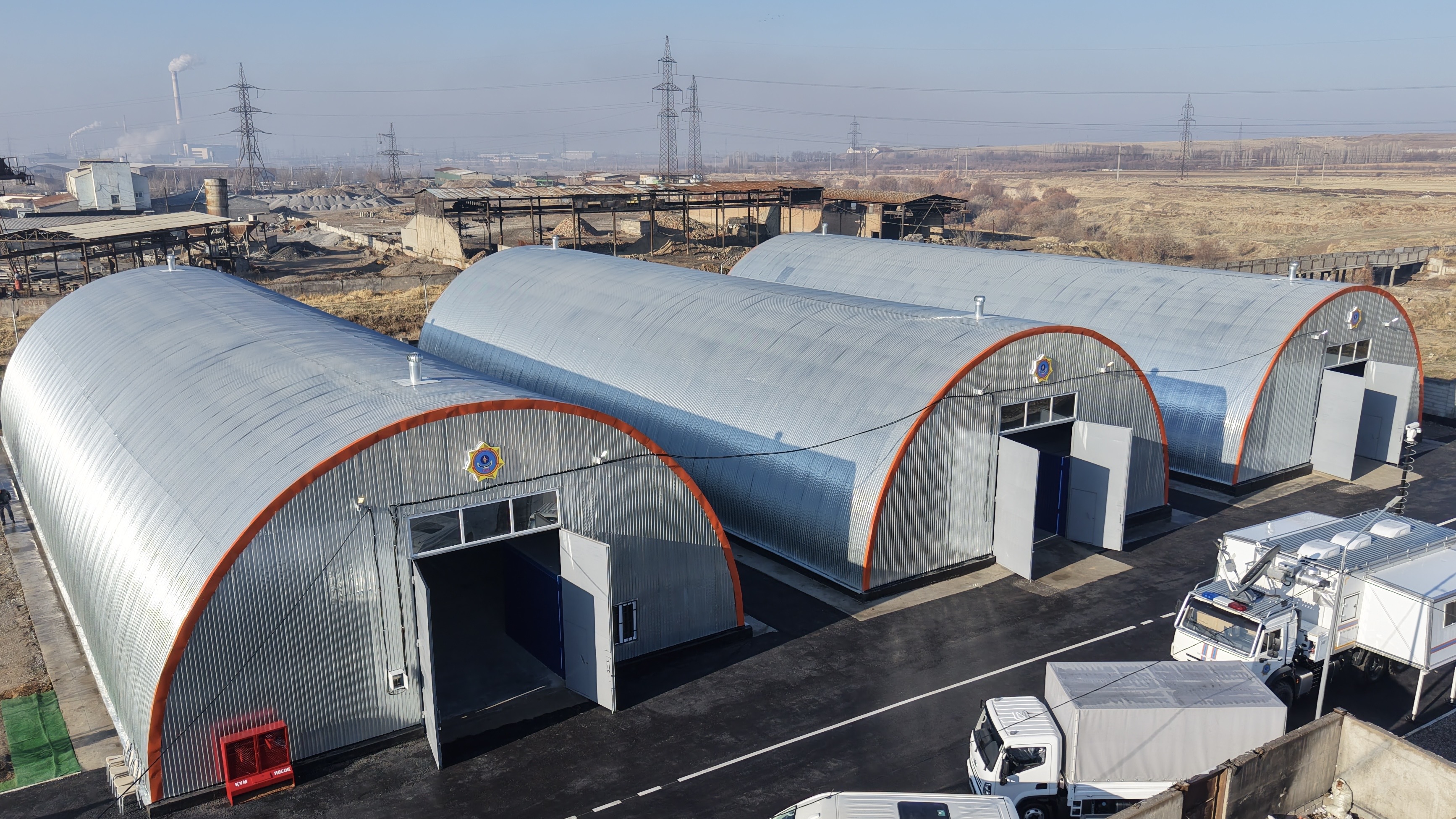 Материально-техническая база МЧС в Шымкенте усилена новым ангарным комплексом