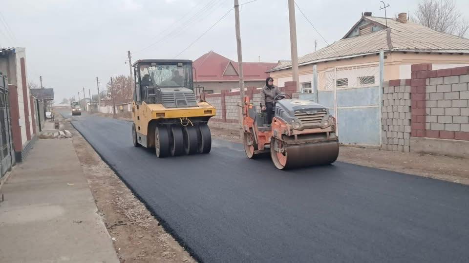 В ТОРТКУЛЕ ОТРЕМОНТИРУЮТ ДОРОЖНУЮ ИНФРАСТРУКТУРУ С АСФАЛЬТИРОВАНИЕМ РЯДА УЛИЦ