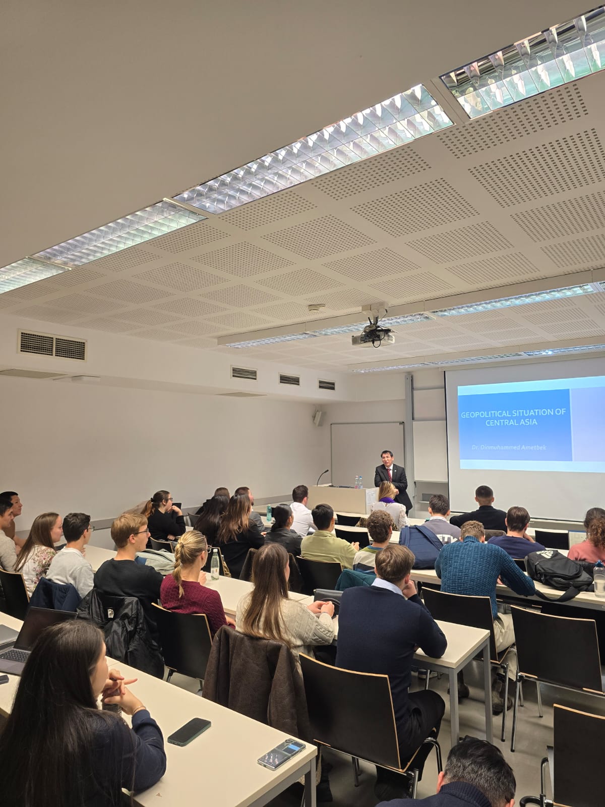 Түркі Академиясының сарапшысы,  PhD Дінмұхаммед Әметбектің Мажарстанға сапары