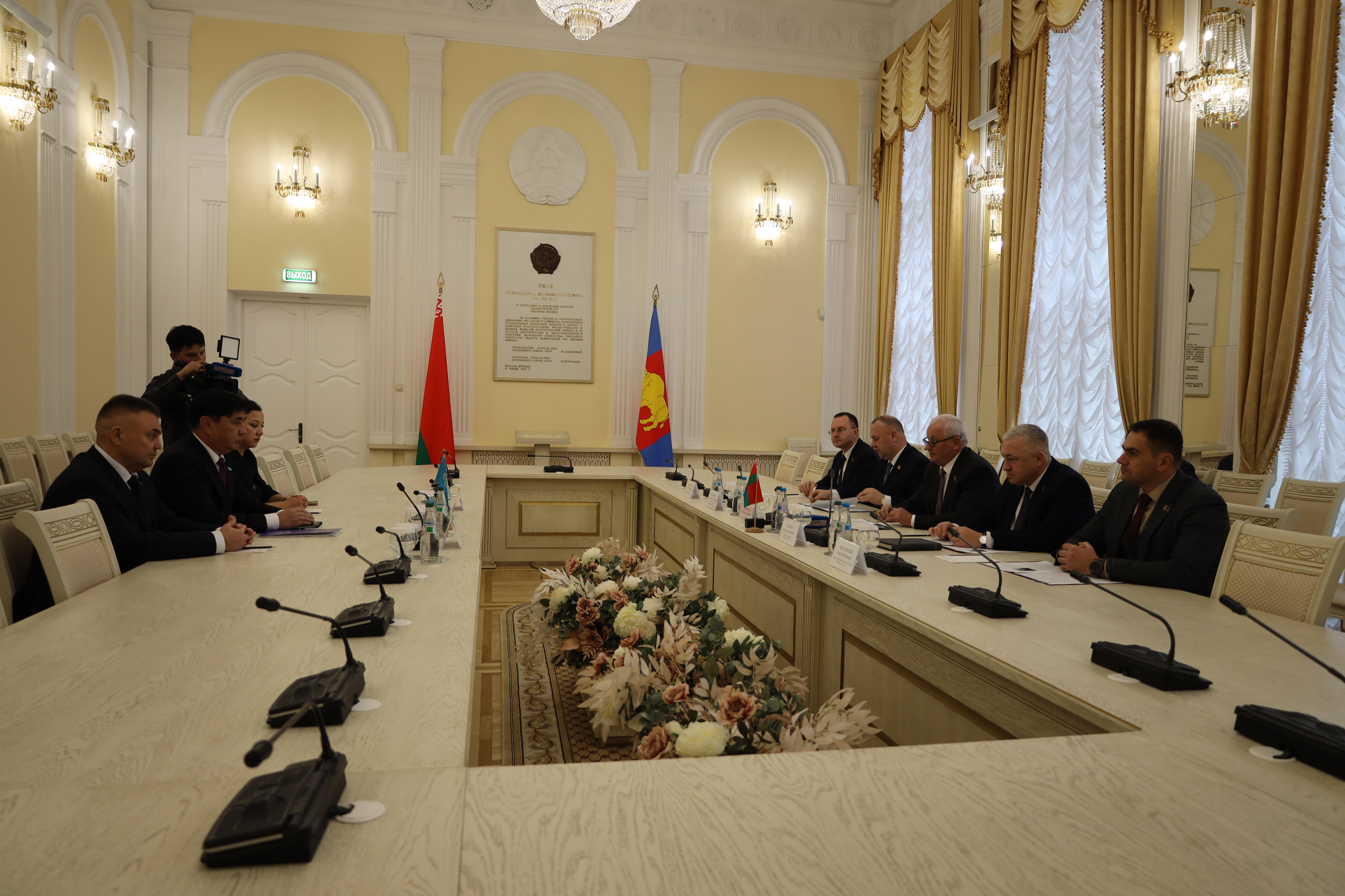 Брест облыстық Атқару комитетінің төрағасы Петр Пархомчикпен кездесу туралы