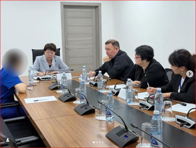 Руководитель Департамента юстиции Атырауской области провела прием граждан по личным вопросам в Атырауском областном акимате