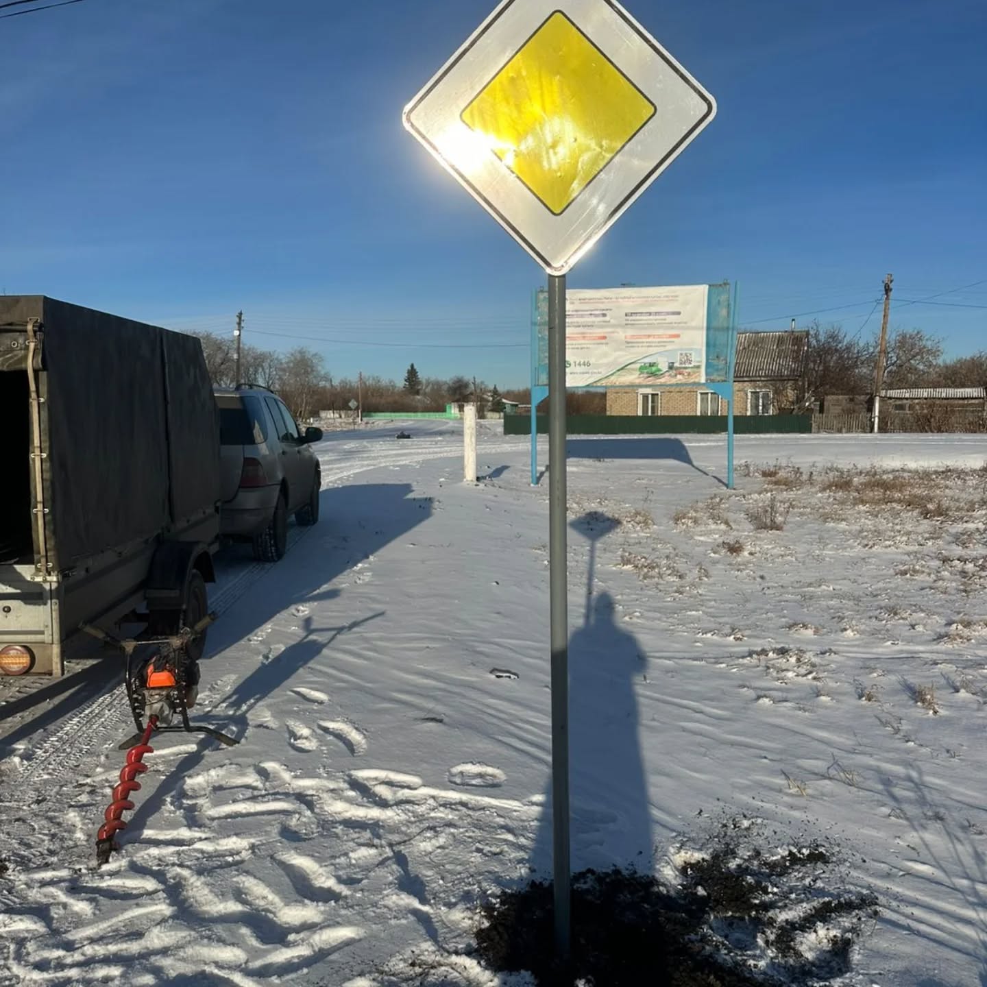 📌 Чистов ауылдық округінде жаңа жол белгілерін орнату жұмыстары жүргізілді.
