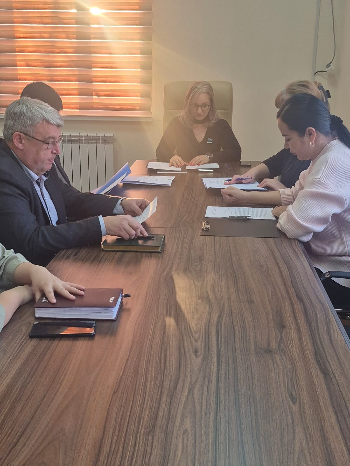 Тұрақты комиссия отырысы