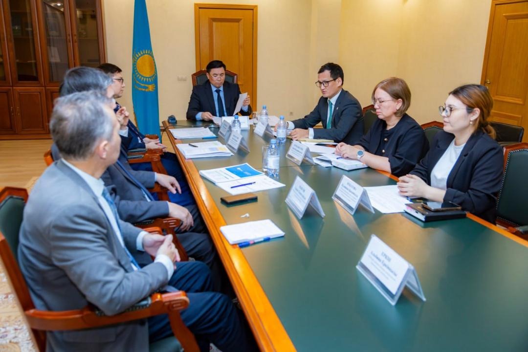 МНЭ, Национальный банк и АРРФР завершили серию совещаний по разъяснению Программы совместных действий на 2026–2028 годы