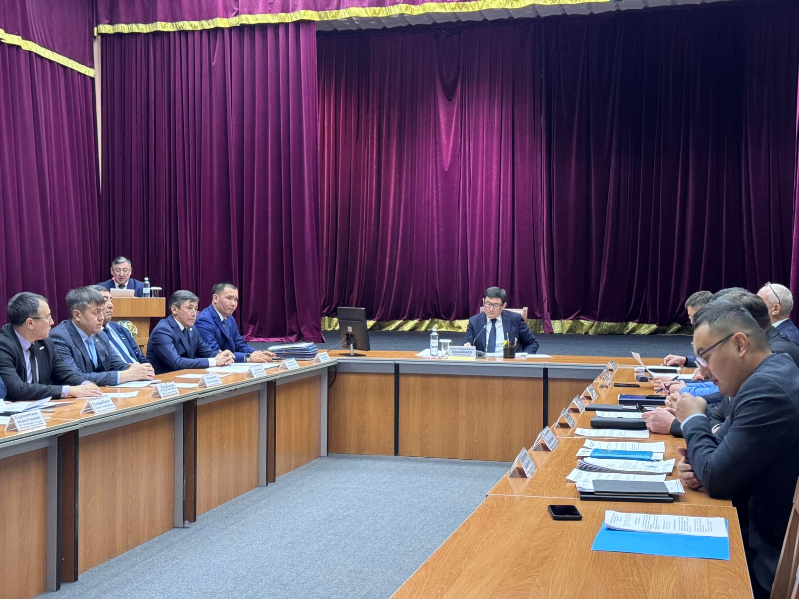 Состоялось заседание межведомственной комиссии по противодействию коррупции при акимате города Семей