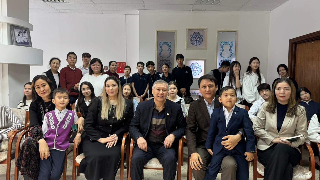 Ұлттық академиялық кітапханада Өтебай Тұрманжановтың 120 жылдығына арналған әдеби-поэтикалық кеш өтті