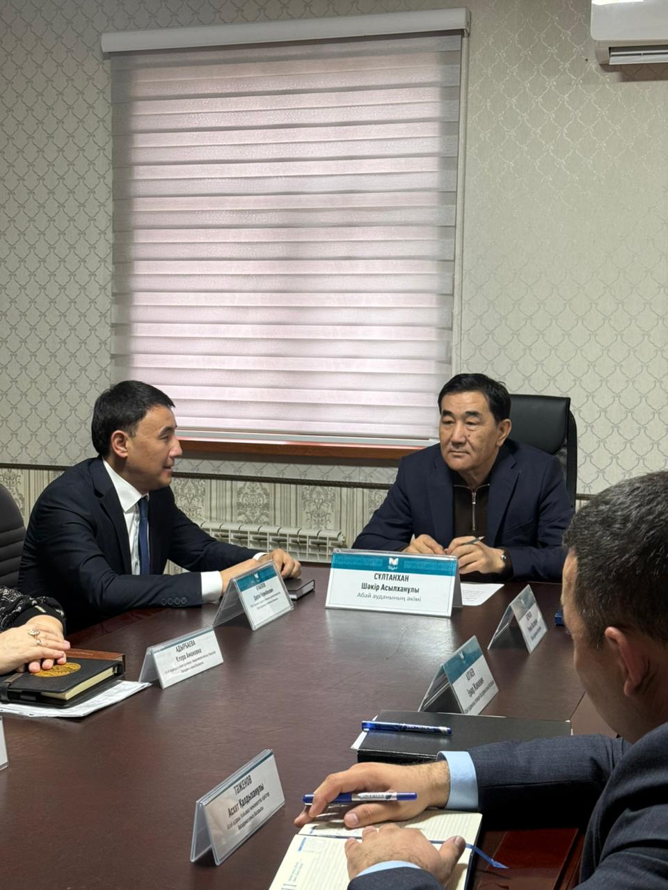 Под председательством акима района состоялось специальное заседание по вопросам профилактики общественно-политической ситуации