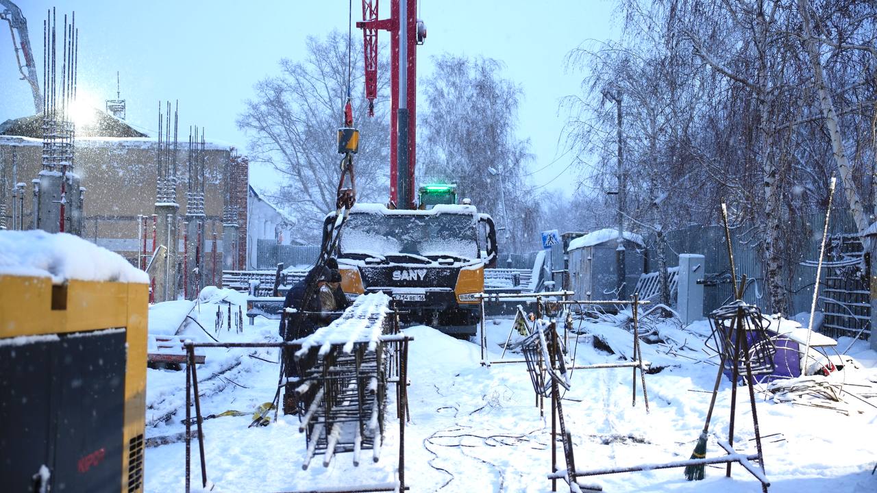 ШҚО әкімі «Өскемен-1» теміржол вокзалын қайта жаңғырту жұмыстарының барысын бақылады
