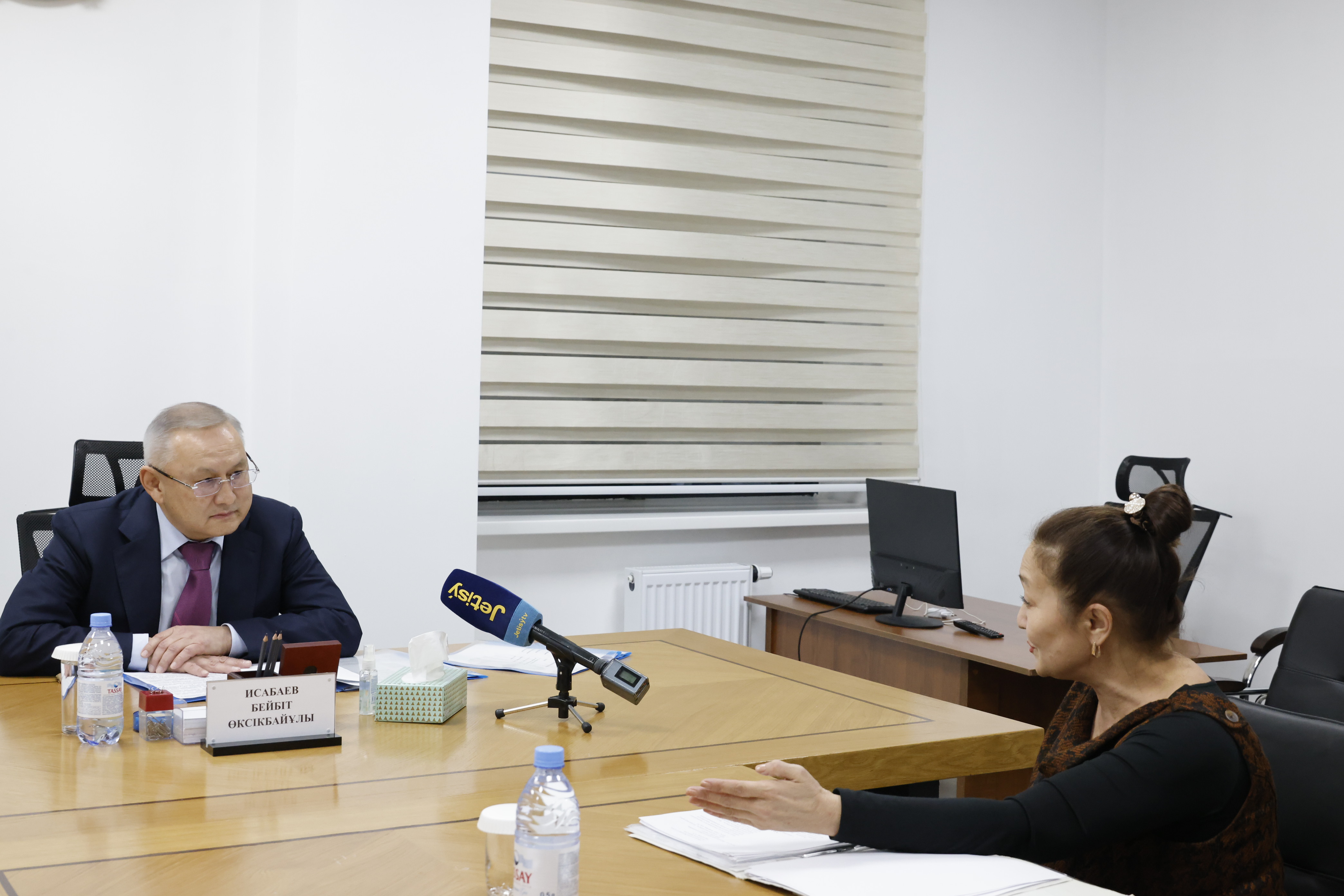 Облыс әкімі азаматтарды жеке мәселелері бойынша қабылдады