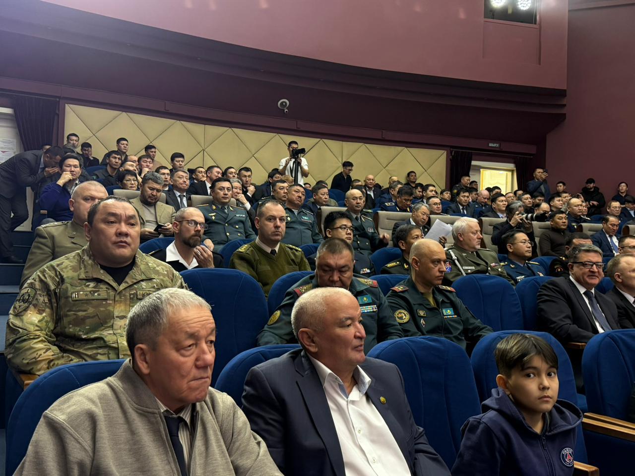 Год рабочих профессий: казахстанские рабочие и инженеры уже десять лет создают современную бронетехнику