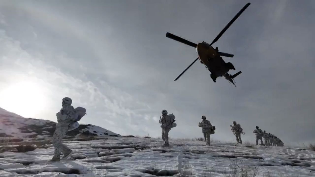 «Қыс-2025» оқу-жаттығуы: қазақстандық әскерилер жауынгерлік іс-қимылдарды қысқы жағдайда пысықтады