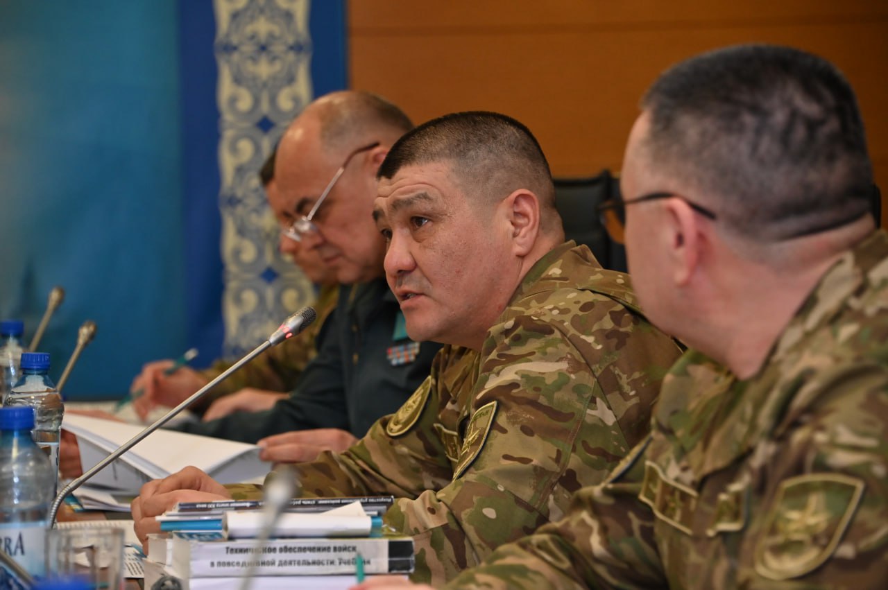Третий лишний: кто останется на подтанцовках в решении украинского конфликта