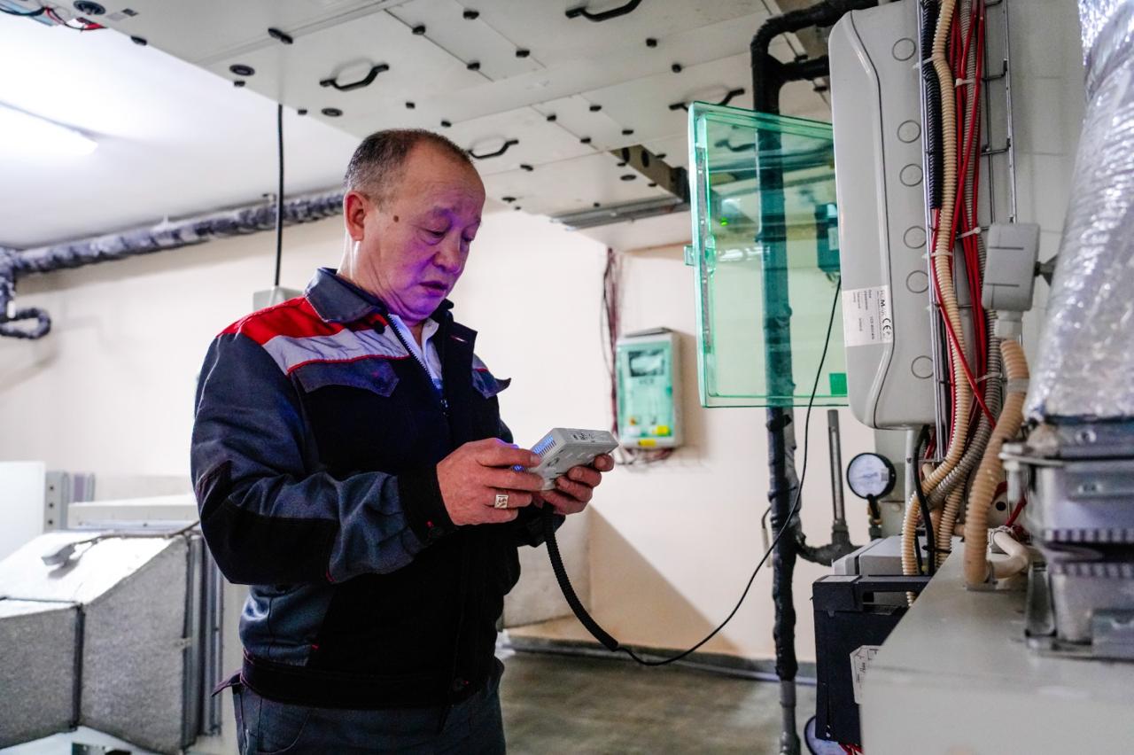 Көршінің эрекцияға ұшыраған видеосы