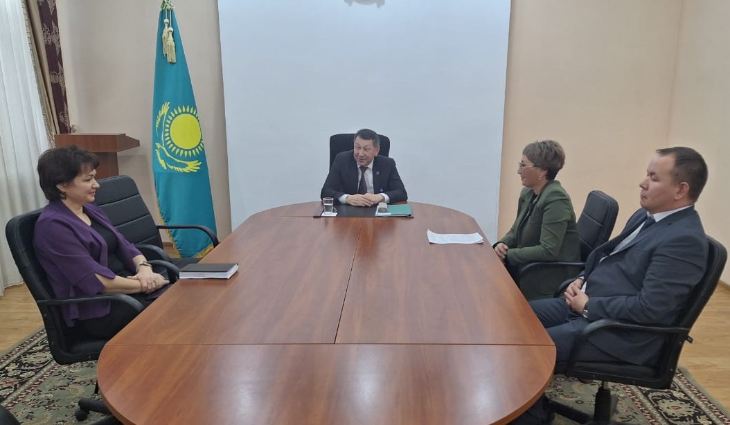 Әдеп жөніндегі уәкіл К. Ж. Сюндиков құрылыс басқармасының қызметкерлерімен семинар-кеңес өткізді